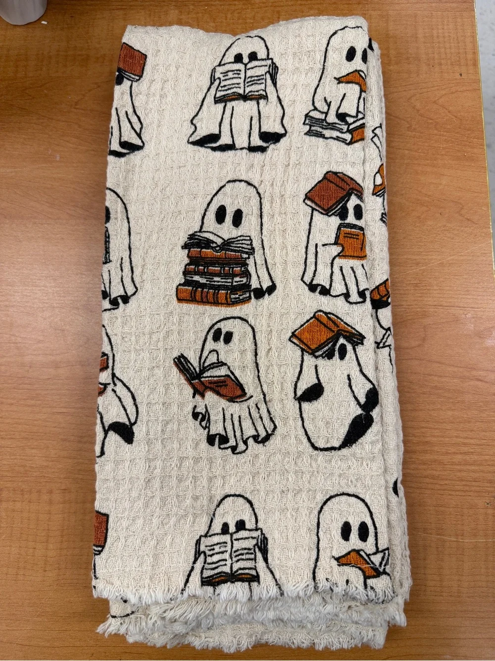 New Rachel Zoe Set 3 Kitchen Towels Halloween 2026 Ghost Reading Books Viral